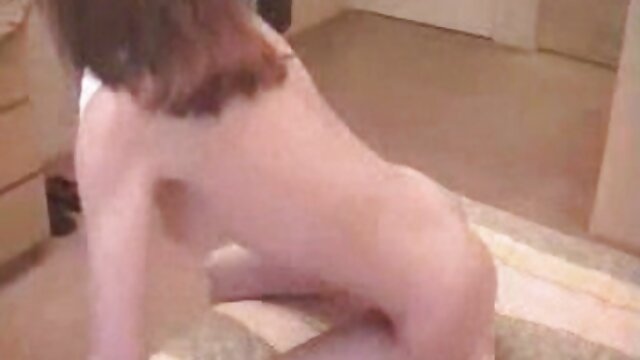 甘い記述させに従事する放蕩肛門性のための初めて 女の子 av
